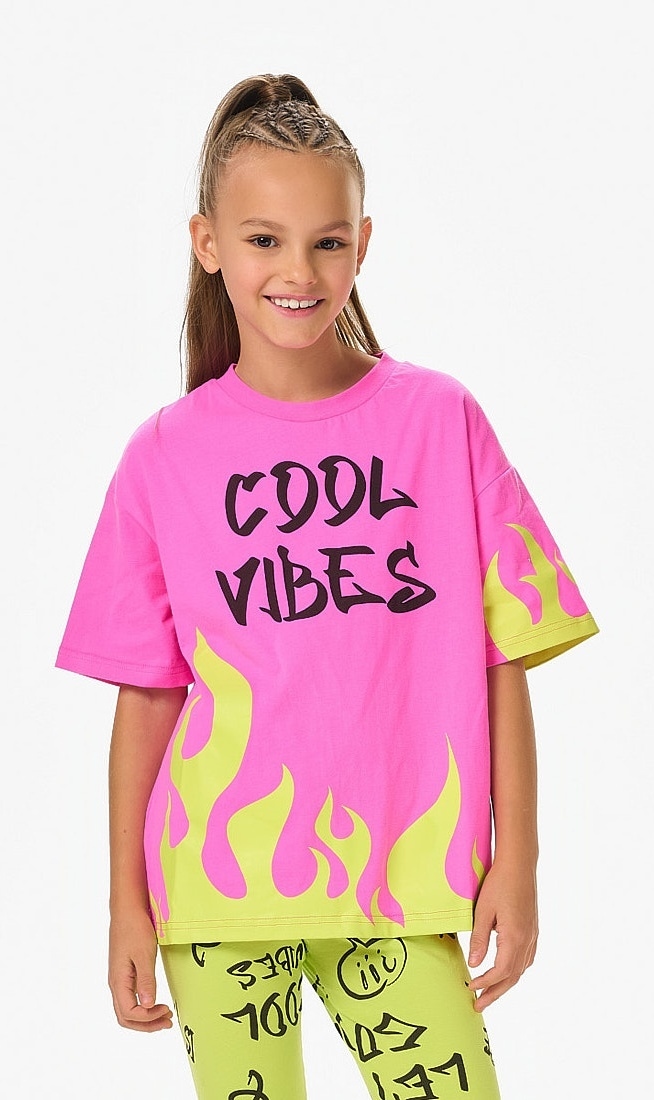 Суперяркая футболка для маленькой модницы!