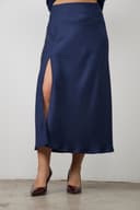 Юбка миди из темно-синего атласа Размер M